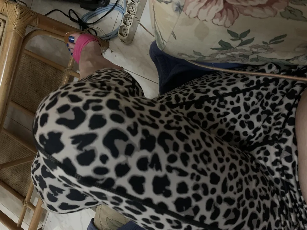 feet leggings  #3