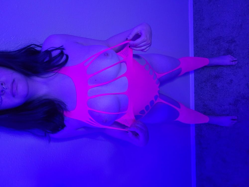 My sexy neon outfit 🩷 #30