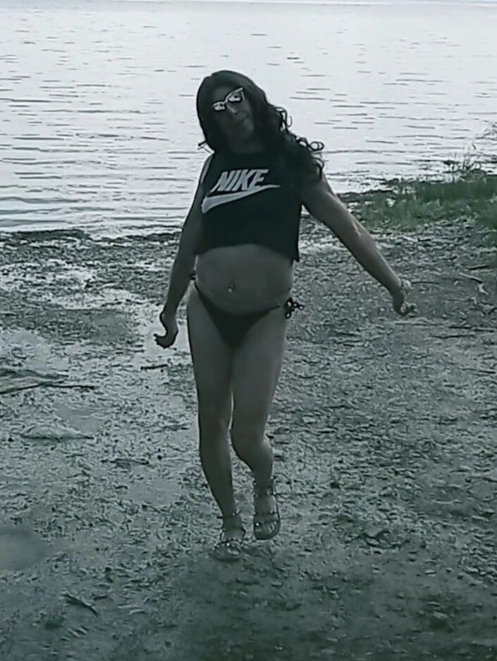 Lexiee at Columbia River  #6