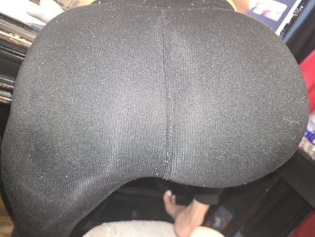 Pantat mungil melove yang seksi
