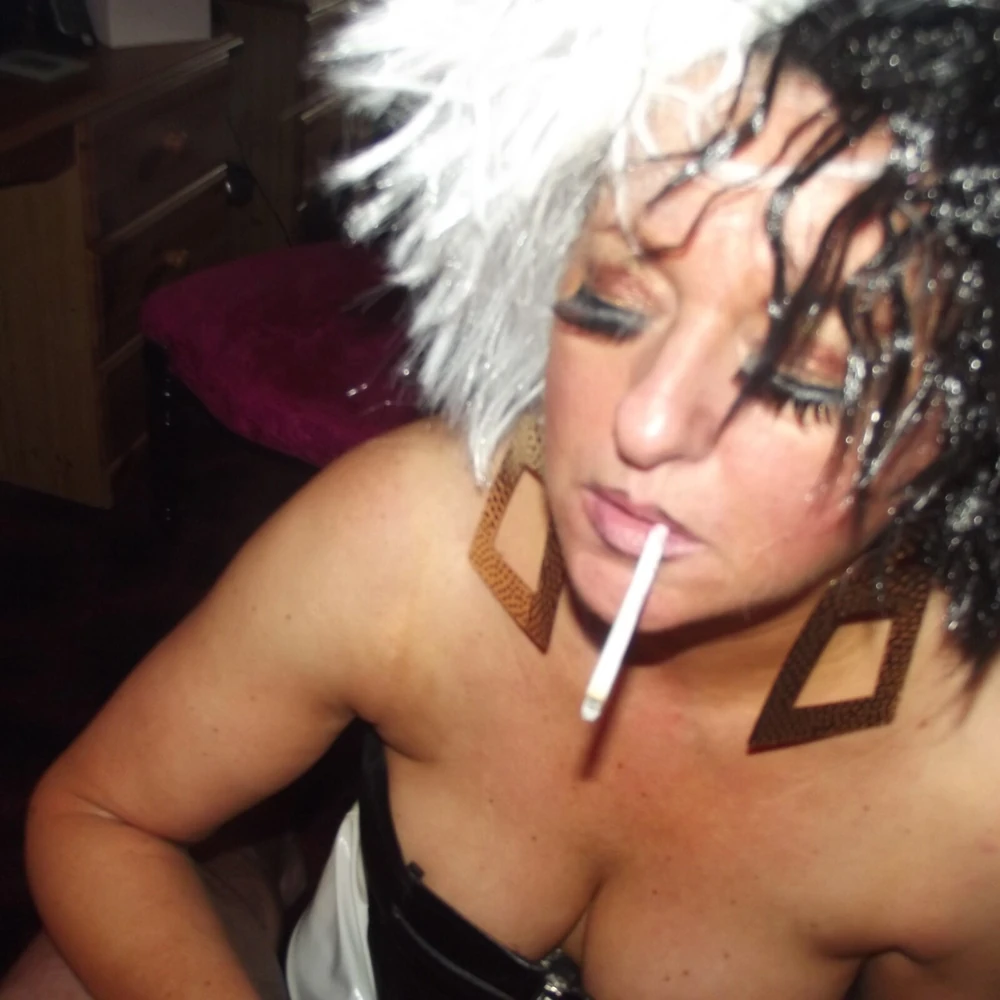 SHIRLEY SLUT 143