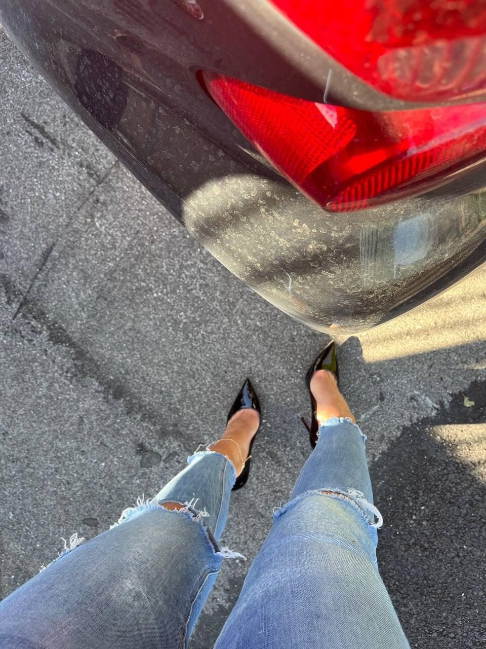 Sexy legs, high heels and jeans 