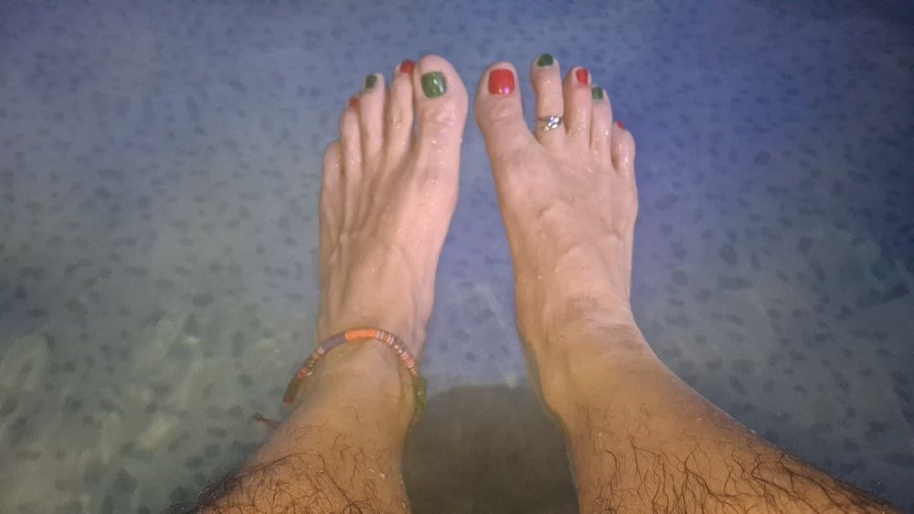 My hot wet steamy feet in the Hot tub #30