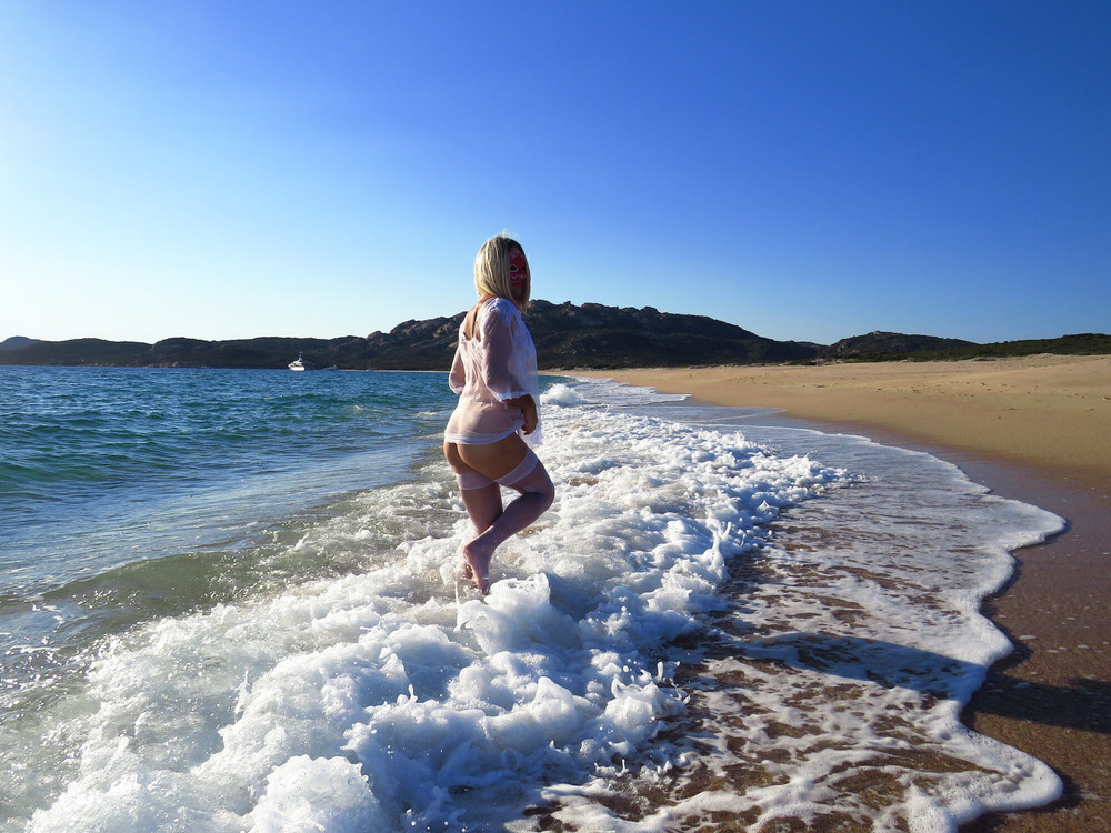 Laura on the beach, erotic photos in sexy lingerie #34