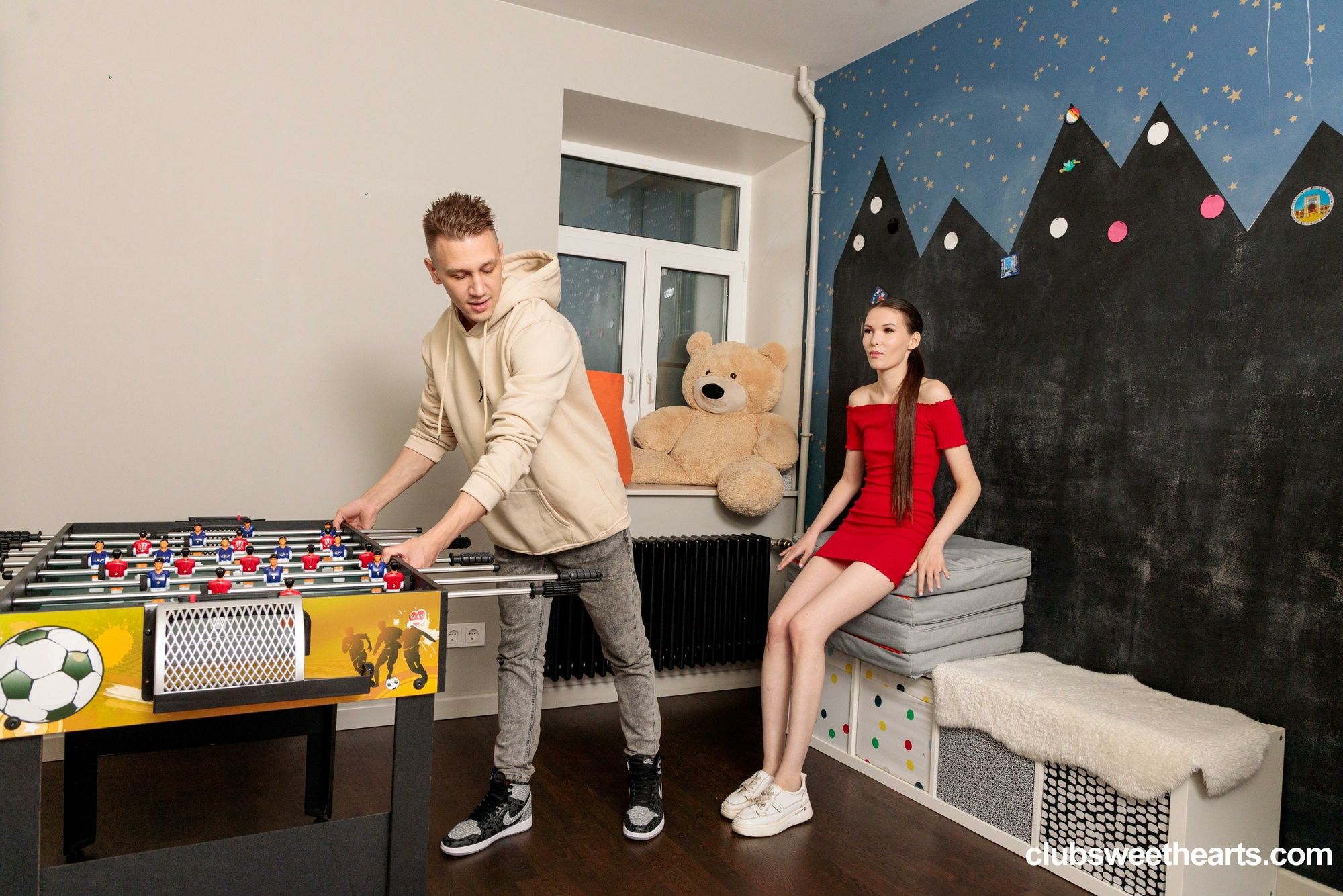 Fussball nut cracker at ClubSweethearts #14