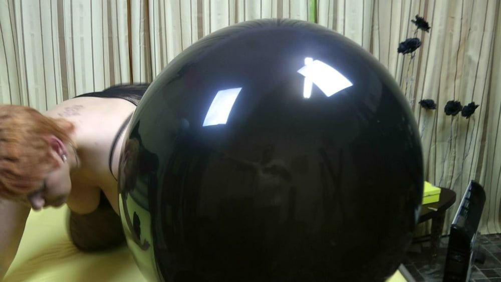 Big black balloon #47