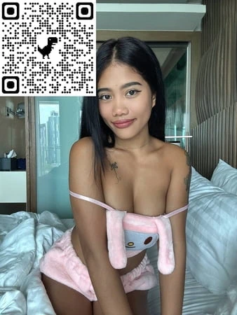 Sexy little Thai lady