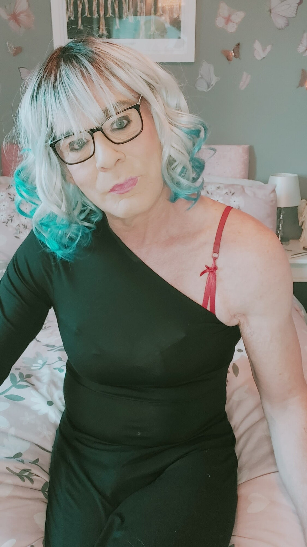 crossdressed Juniper Beri UK #9