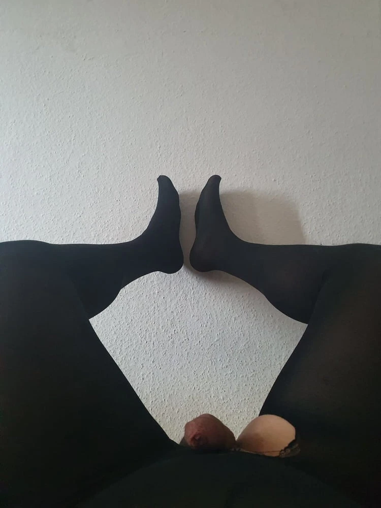 黑色尼龙体
