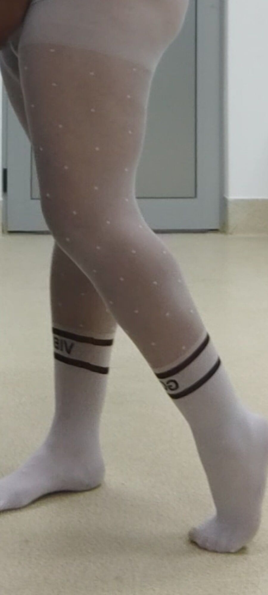A pair of white dots pantyhose #17
