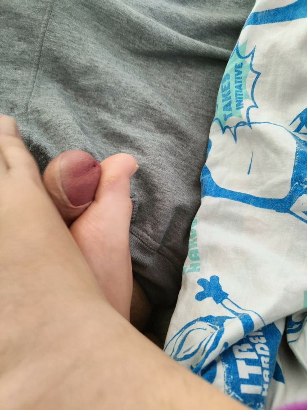 Hornychubby feet And pussy hanumanfeets dick #19