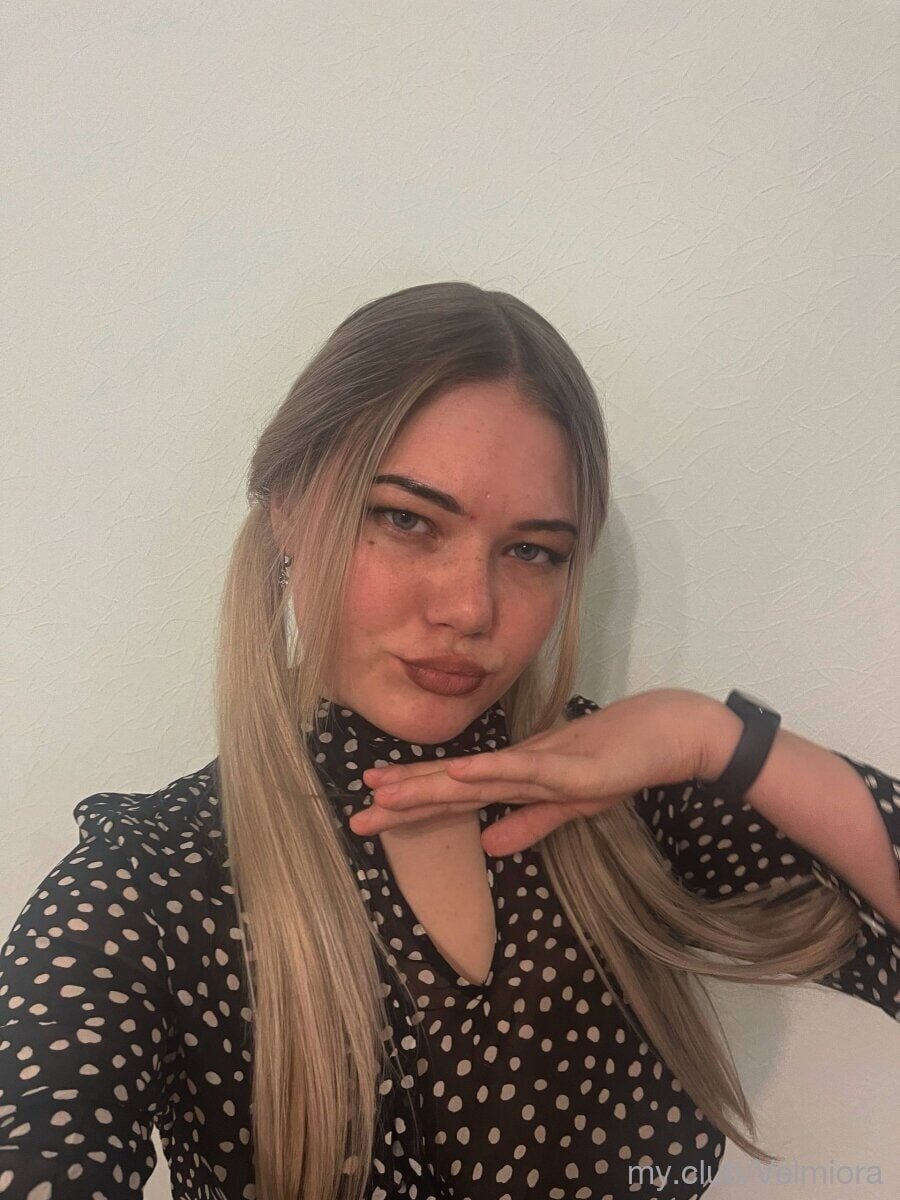 Free Nicol Photos #2