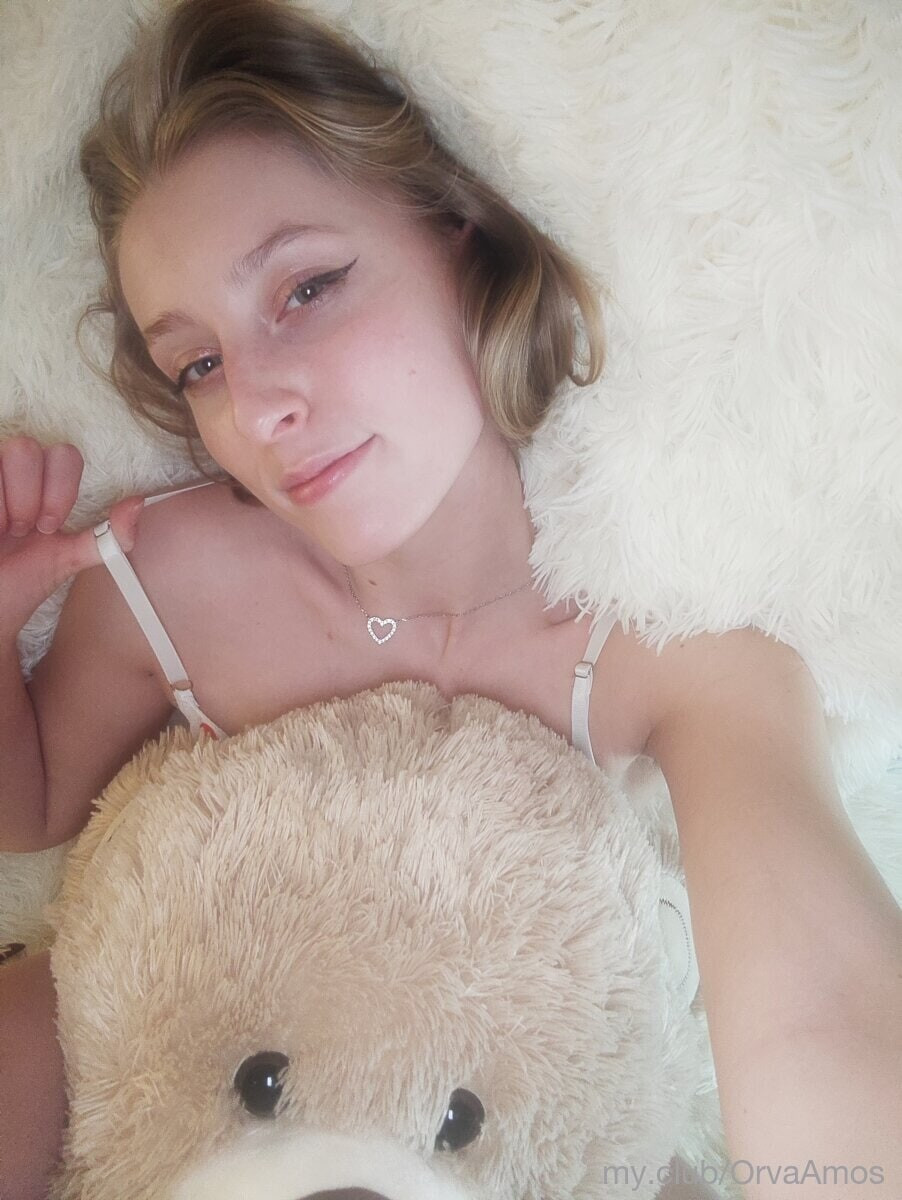 Minnie Free Photos #21