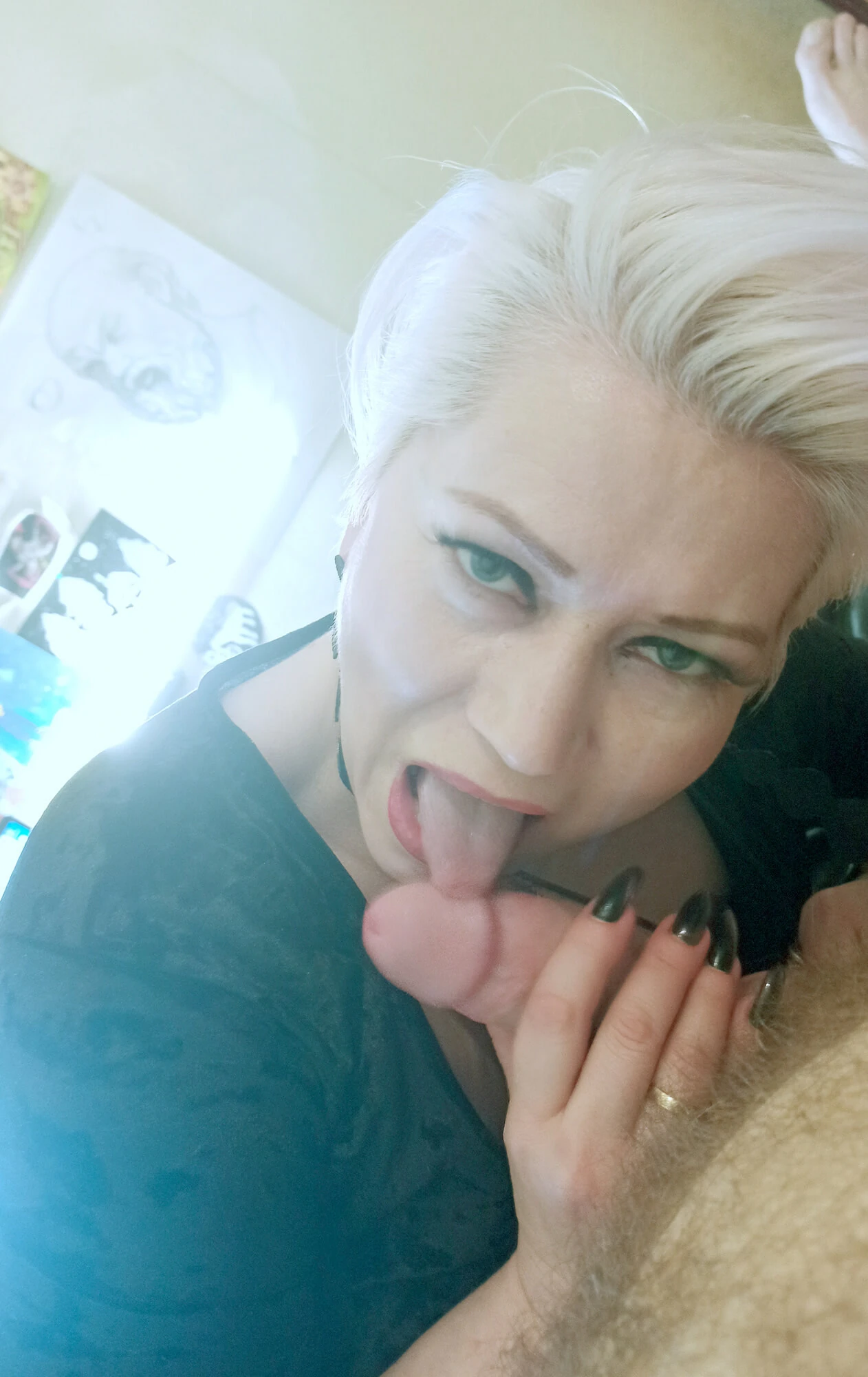 Hot cougar MILF, her cunt and dick in her mouth... )) #21