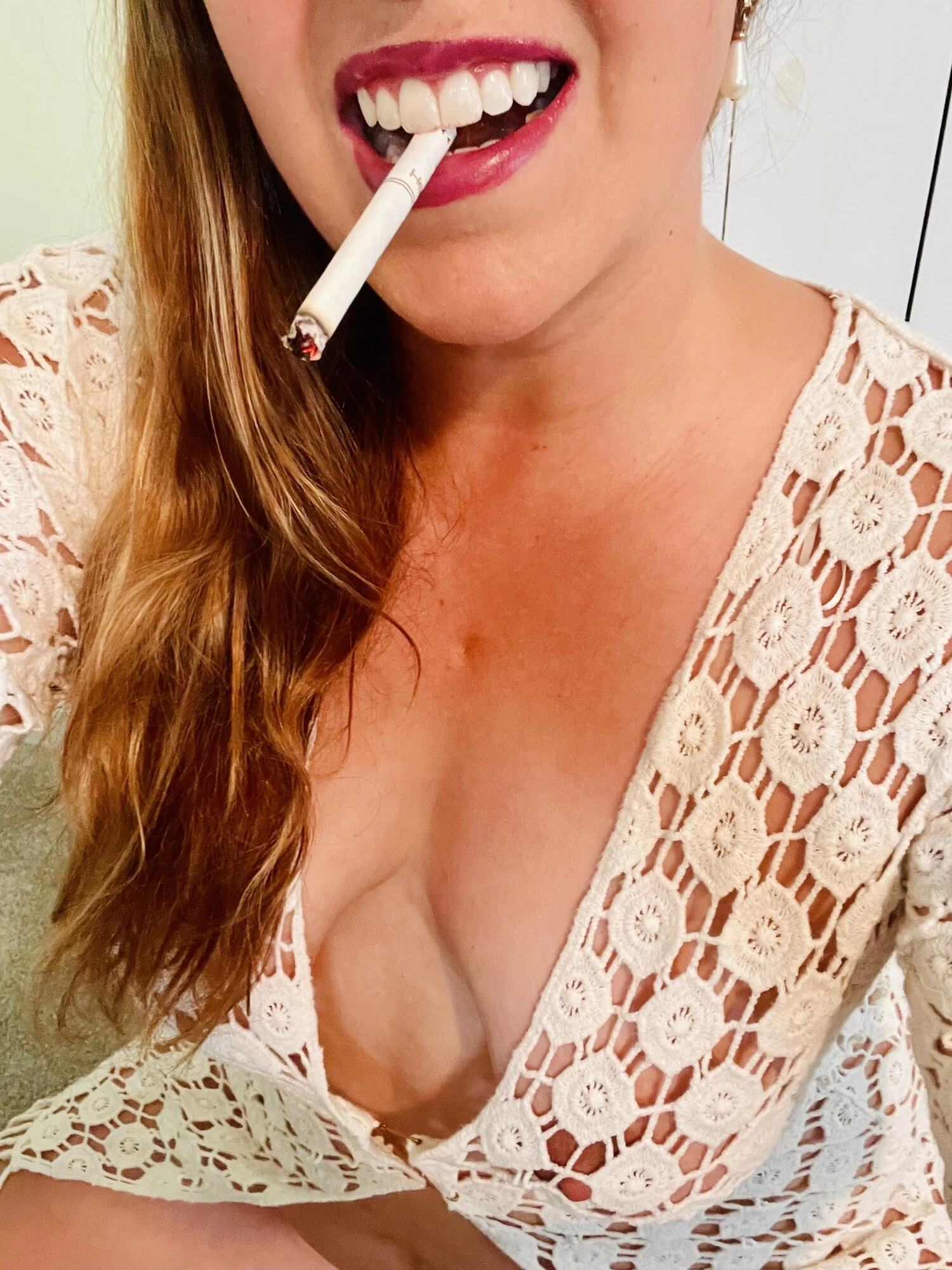 Κάπνισμα 🚬 σε δαντέλα