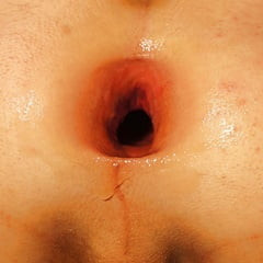 A big bottle spreading my asshole to a fantastic gape Part 1