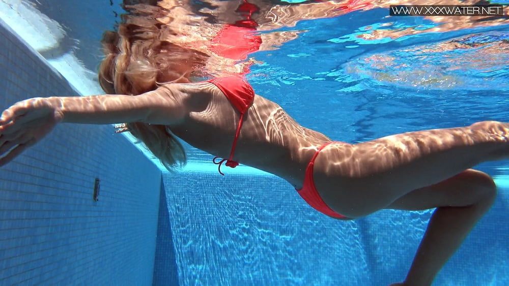  Mary Kalisy Pt.1 Underwater Swimming Pool Erotics #35