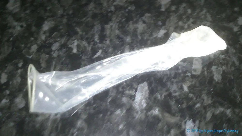 Condom: Sperma Eis fuer Nylonjunge73 #2