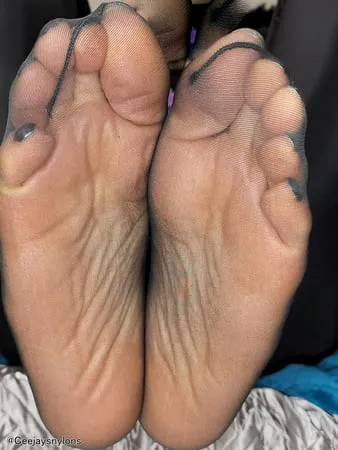 big sexy feet in black nylons           