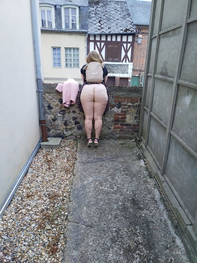 Public blowjob and exhib made in Normandy #12