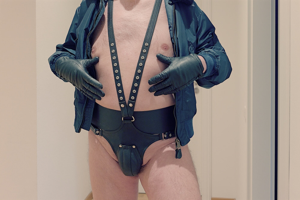 Leather Fetish Hunk 7 #5