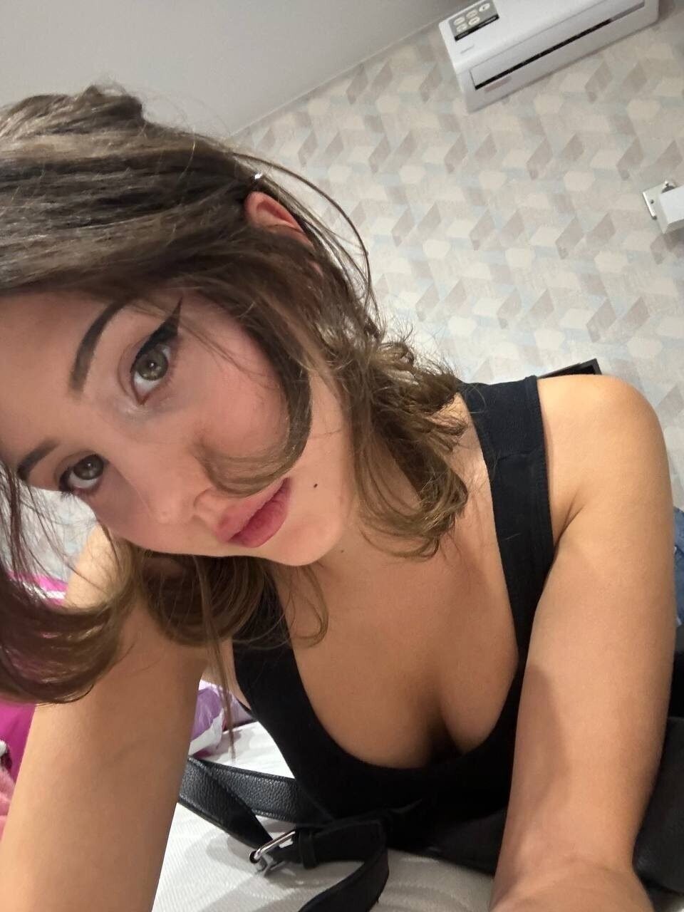 Eva Free Photos