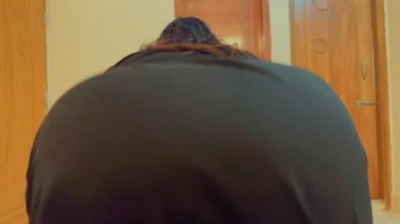 egyptian huge ass hot housewife show her butt for make you h         