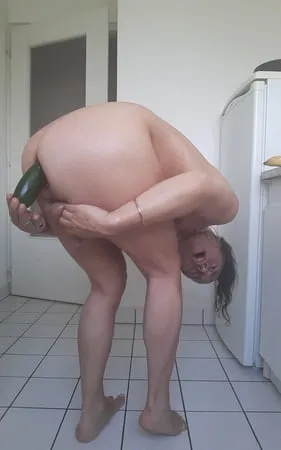 my slut ass love a good banane and huge cucumber         