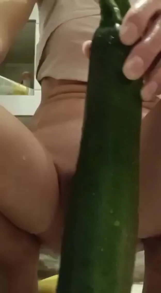 MarikaYoung masturbating #7
