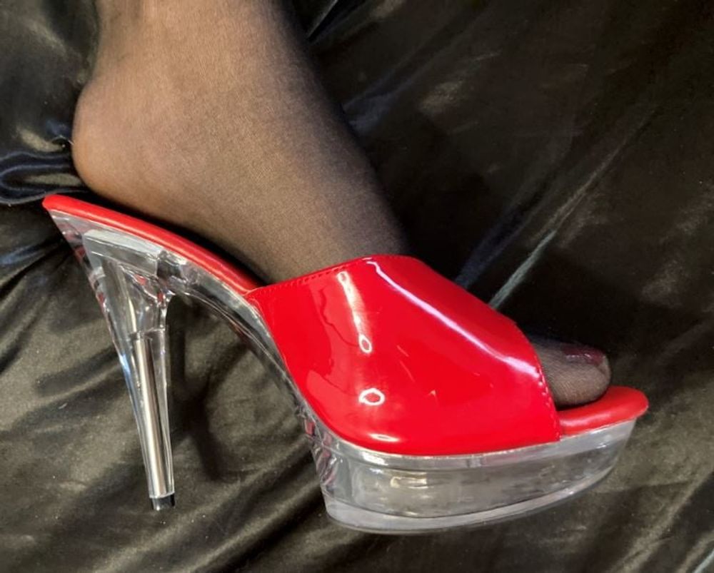 Sunday Morning new High Heels try on #4