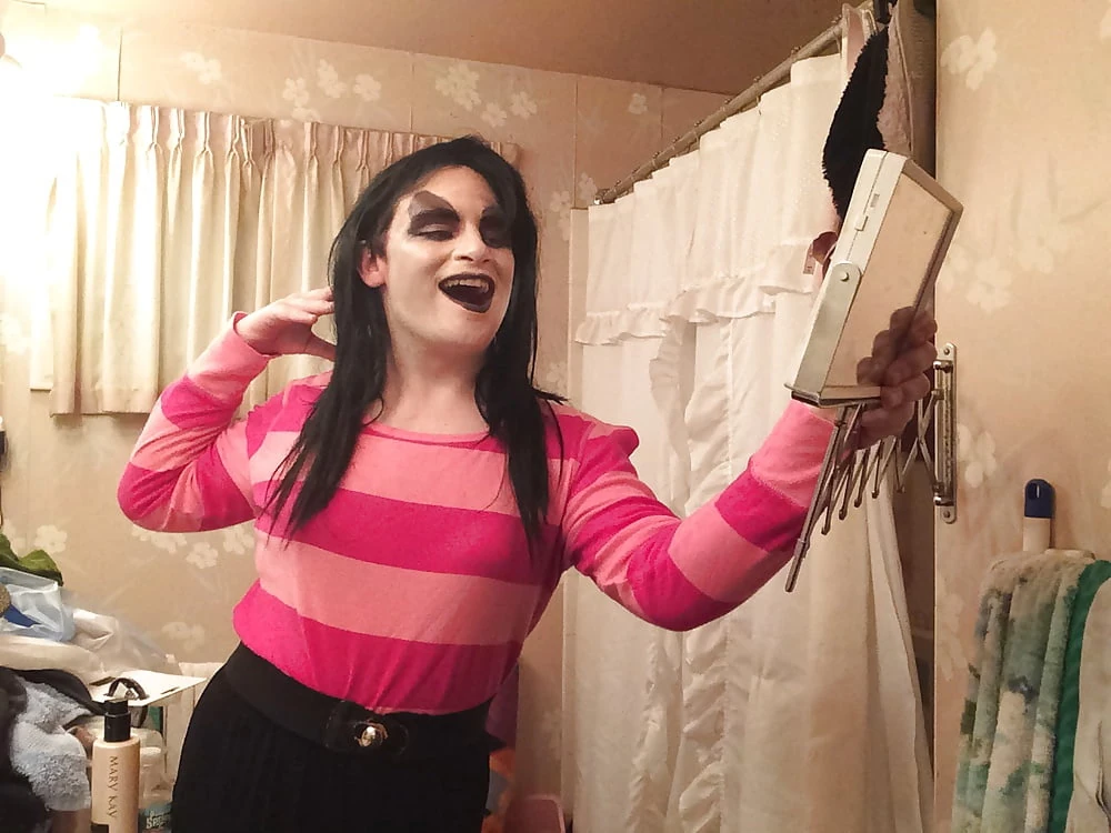 Pink and Vampy (goth tranny) #2
