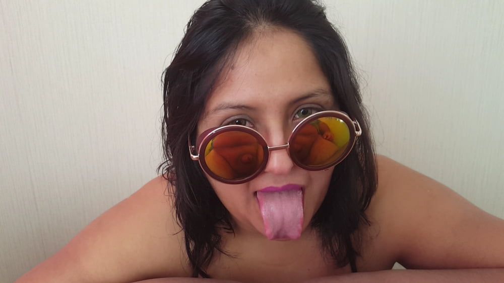 BBW SUPER TONGUE #12