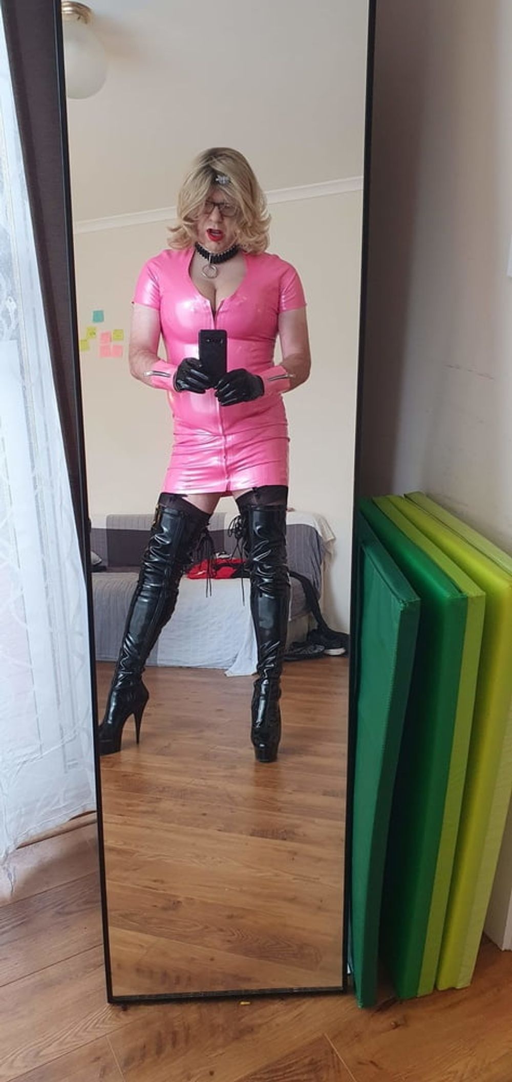 Rachel in pretty pink latex, black thigh boots #2