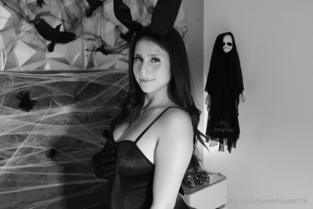 Lauren Free Photos #2