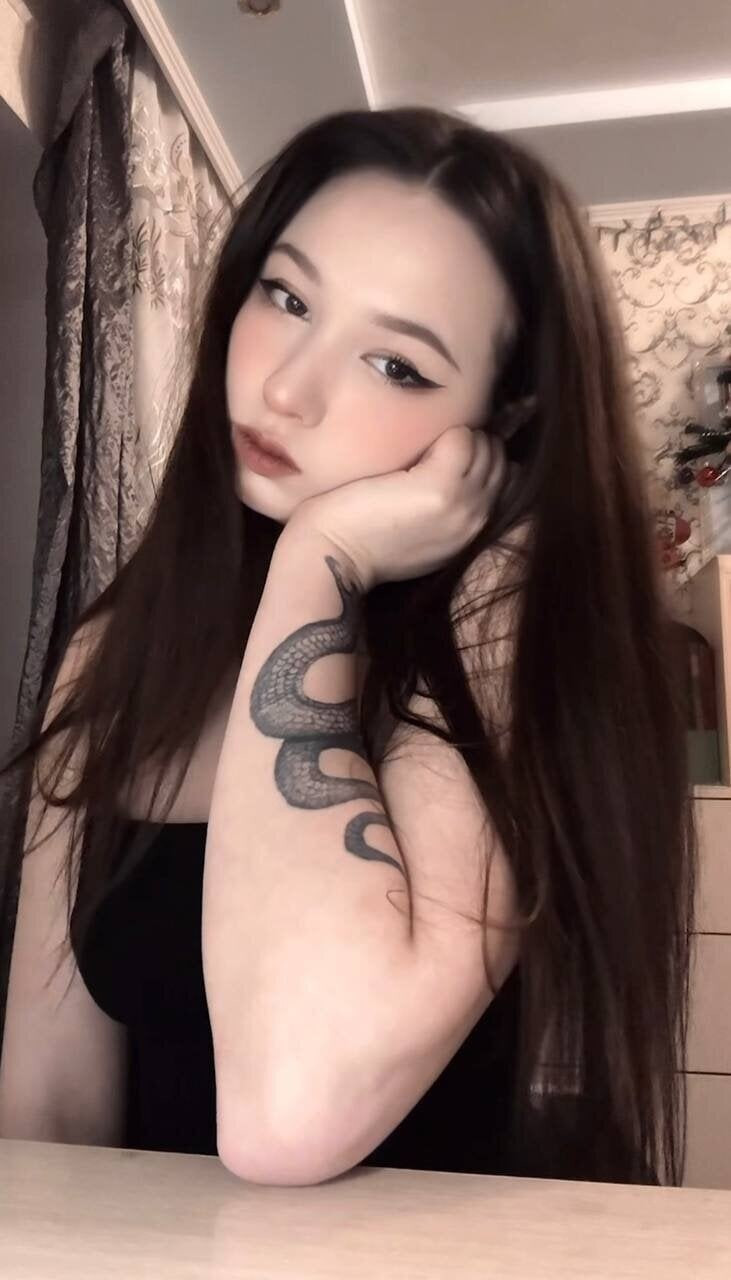 Free April 💙 Photos #38