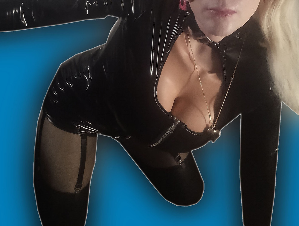 sexy in latex 2. the return #3