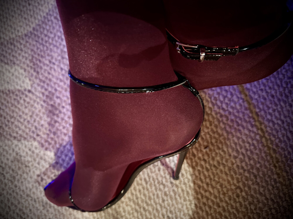My new shiny & glossy pantyhose looks so hot ! #10