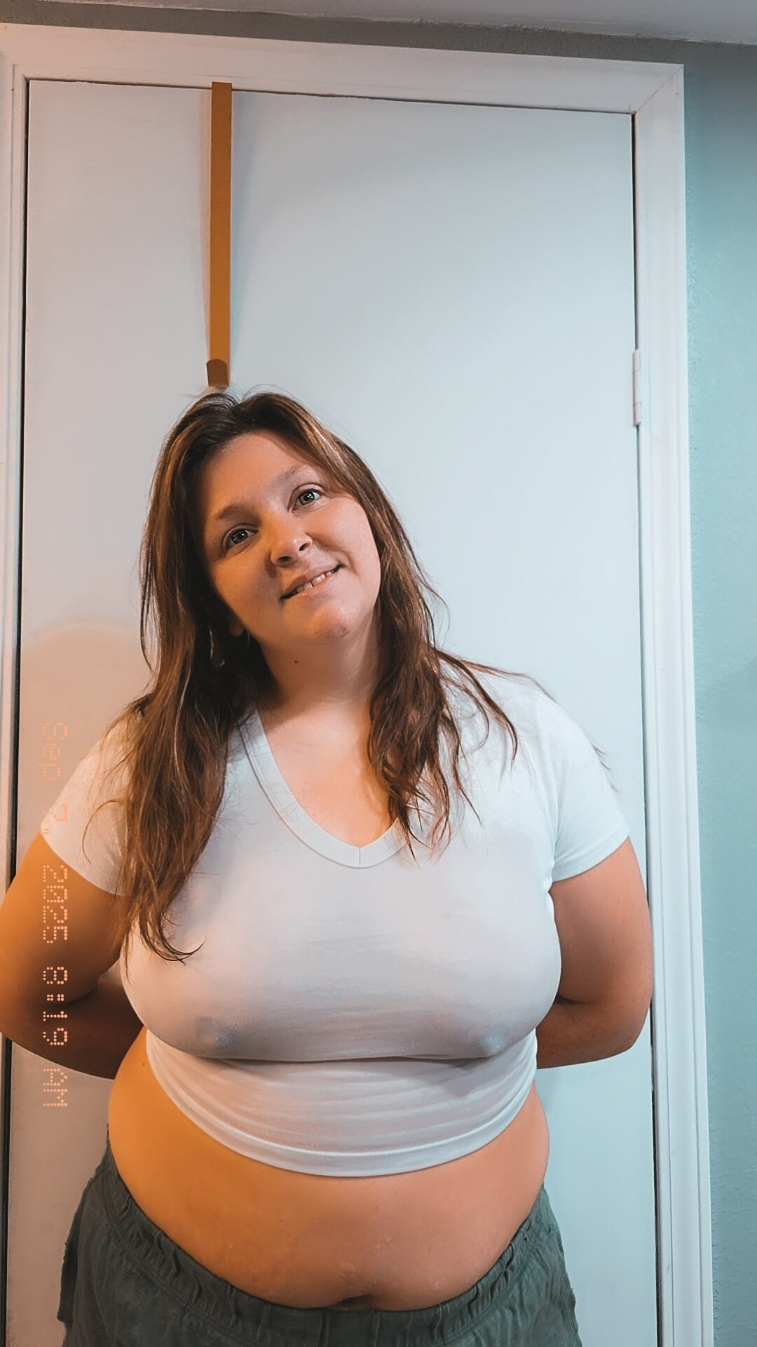 Thick sexy missouri hotwife 