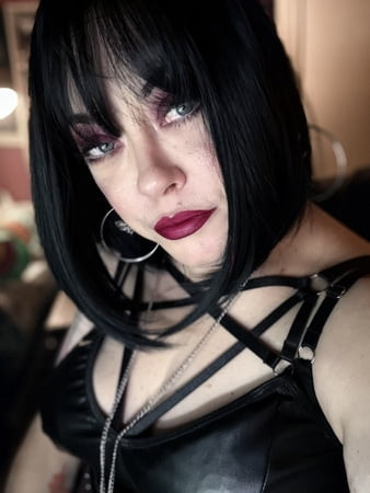 Tina Snua Selfies #94