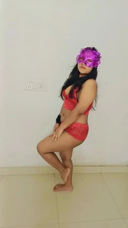 riya hot and sexy pics galary with documents         