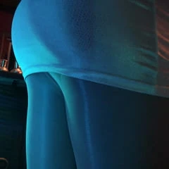 Dressing my legs with shiny pantyhose 