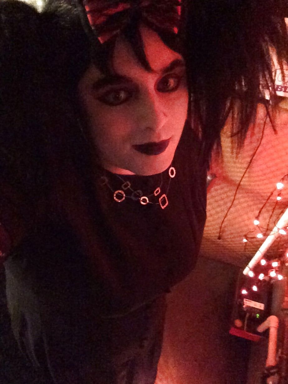 Devilish (goth tranny) #3