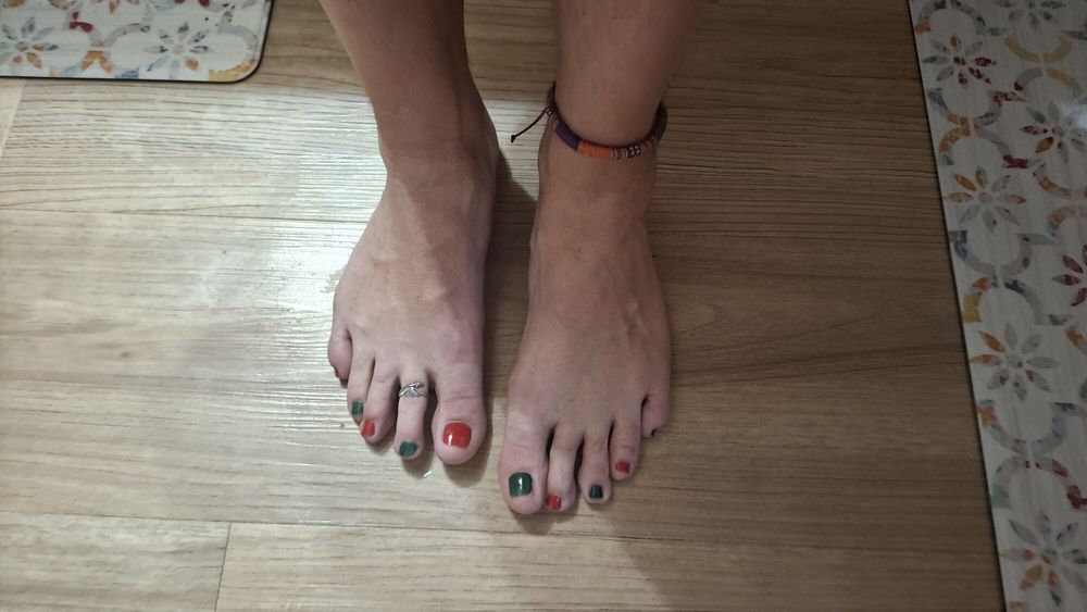 Do you like my cute pedicure feet? #25