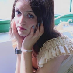 Vicky Free Photos