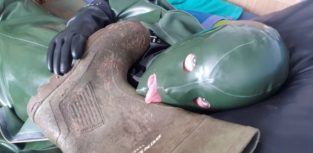 GREEN RUBBER #19