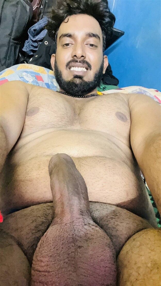 Horny nude selfie