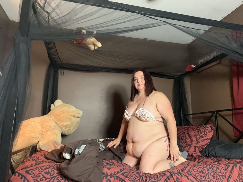 Sexy BBW Swimsuit Belly and Blowjob Photoset #55