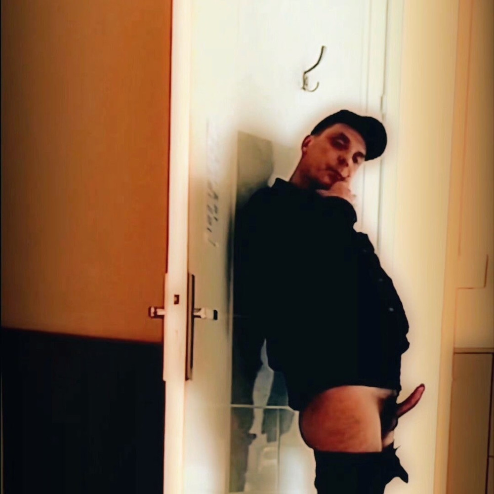 Jerk off and ass show in front of a door #12