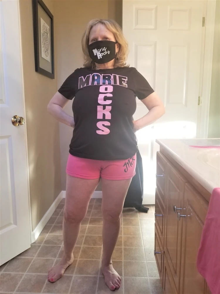 Hot granny MarieRocks changes in and out of clothes #19