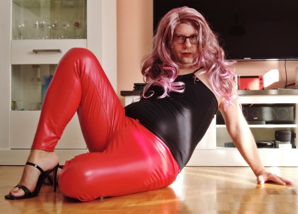 Red Leggings &amp; Sexy Patent Leather Sandals #11